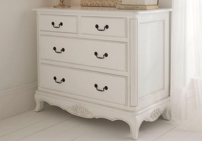 A Guide To Sourcing An Antique Chest Of Drawers Online